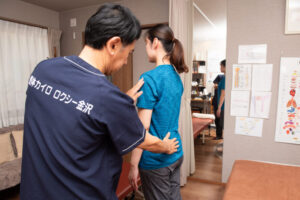 姿勢の歪みの検査